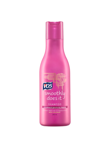 VO5 Smoothly Does It Shampoo 250ml